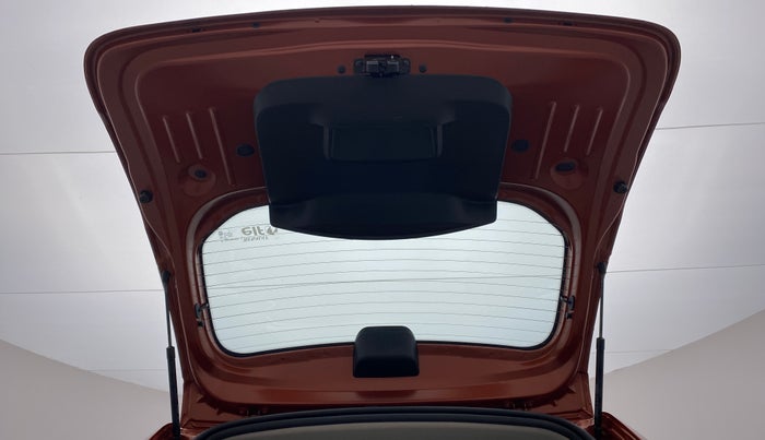 2019 Renault Duster RXS (O) CVT, Petrol, Automatic, 14,347 km, Boot Door Open