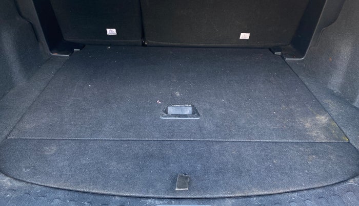 2021 Tata Harrier XZA PLUS CAMO EDITION, Diesel, Automatic, 1,10,516 km, Boot Inside