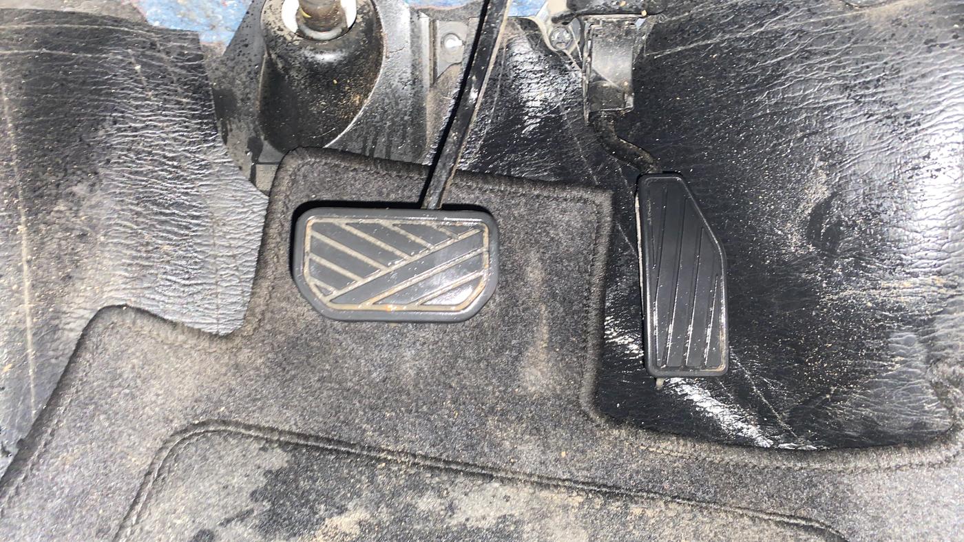2023 Maruti IGNIS ZETA 1.2 AMT, Petrol, Automatic, 20,123 km, Pedals