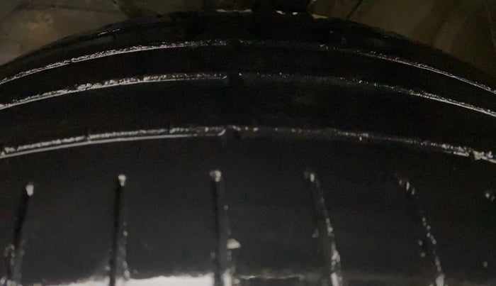 2021 Toyota Glanza G CVT, Petrol, Automatic, 74,697 km, Left Front Tyre Tread