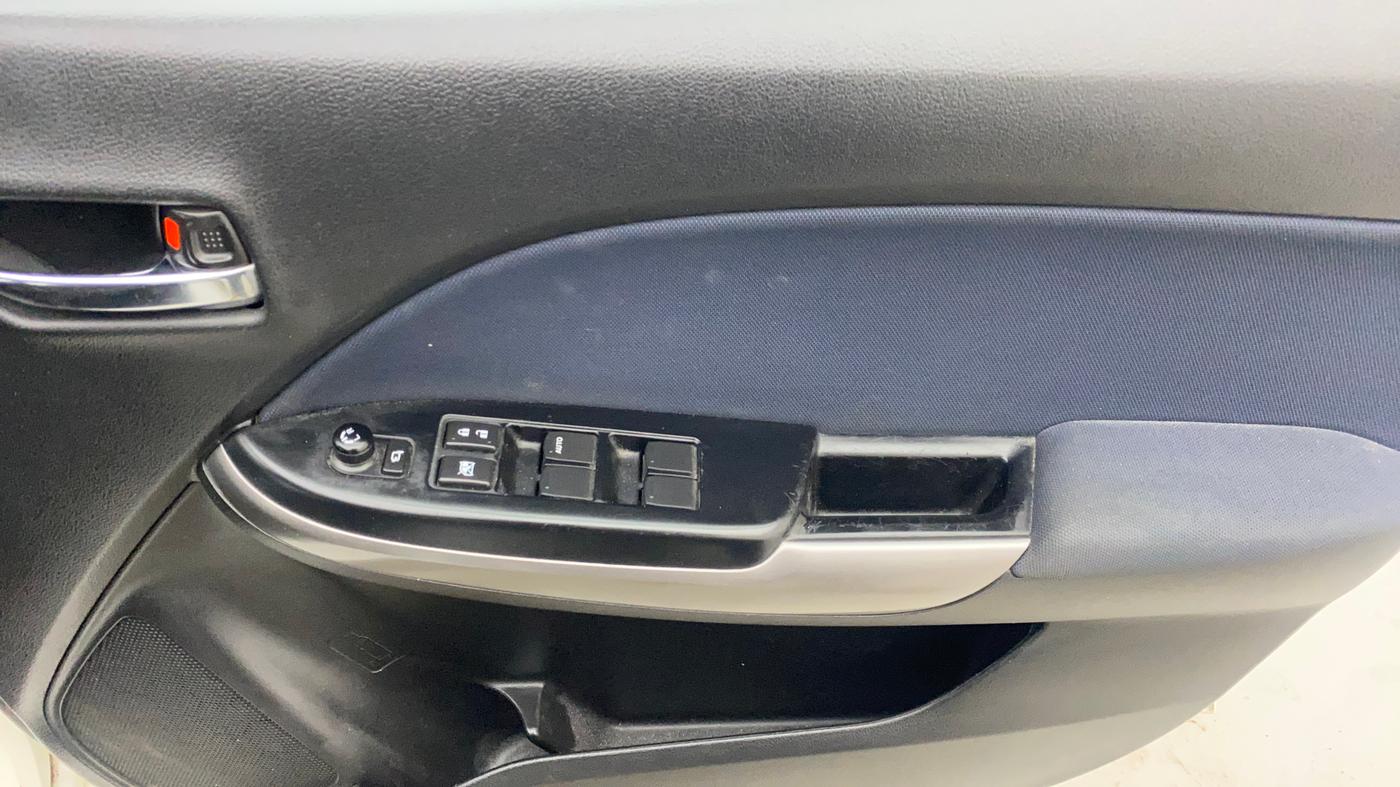 2021 Toyota Glanza G CVT, Petrol, Automatic, 74,697 km, Driver Side Door Panels Control