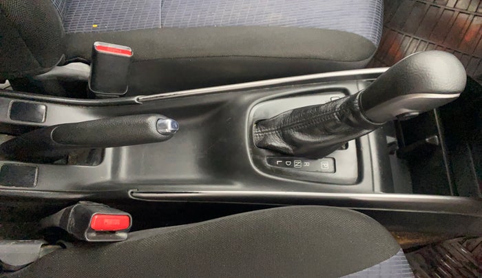 2021 Toyota Glanza G CVT, Petrol, Automatic, 74,697 km, Gear Lever
