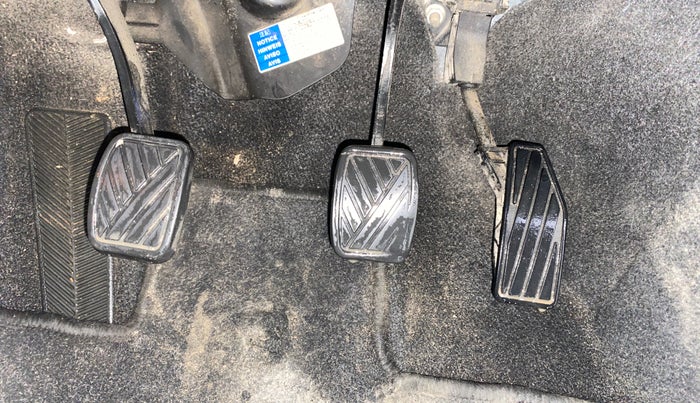 2016 Maruti Baleno ZETA PETROL 1.2, Petrol, Manual, 1,08,007 km, Pedals