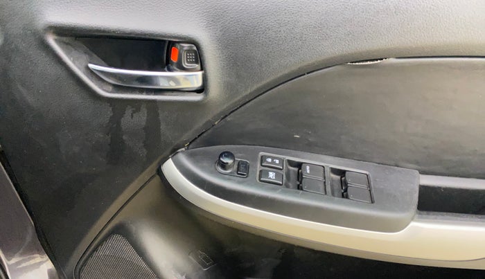 2016 Maruti Baleno ZETA PETROL 1.2, Petrol, Manual, 1,08,007 km, Driver Side Door Panels Control