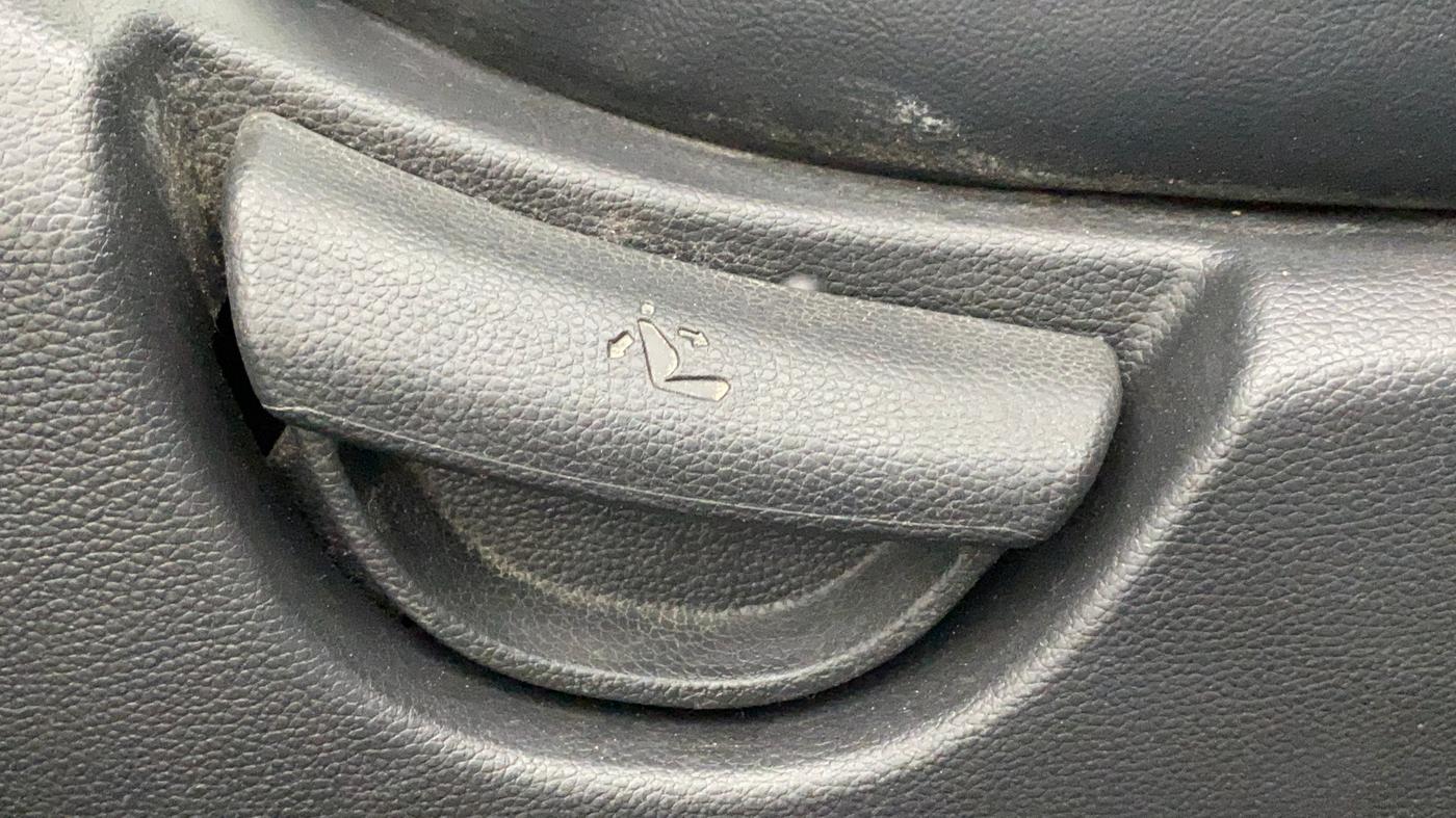 2018 Hyundai Grand i10 MAGNA 1.2 KAPPA VTVT, Petrol, Manual, 41,025 km, Driver Side Adjustment Panel