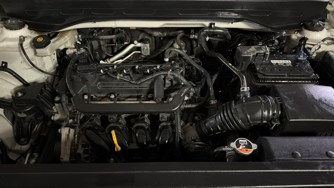 2021 Hyundai VENUE S 1.2, Petrol, Manual, 36,192 km, Engine View