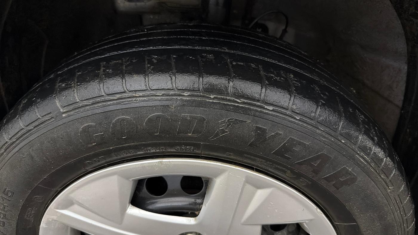 2021 Hyundai VENUE S 1.2, Petrol, Manual, 36,192 km, Left Front Tyre Tread