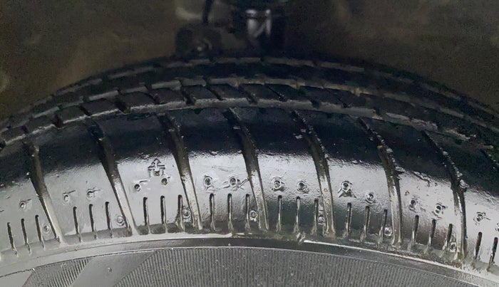 2017 Maruti Celerio ZXI AMT (O), Petrol, Automatic, 54,336 km, Right Front Tyre Tread