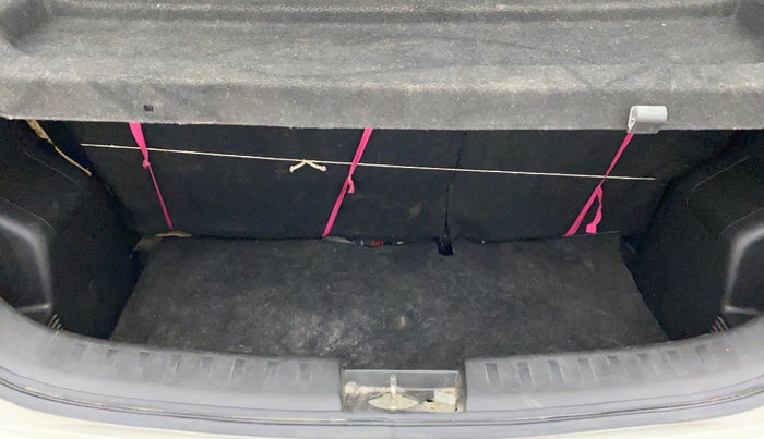2016 Maruti Swift LXI, Petrol, Manual, 9,028 km, Boot Inside