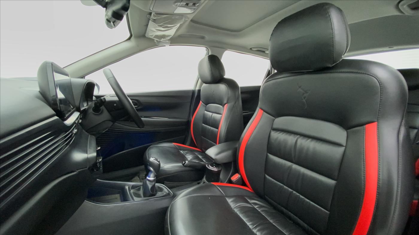 2021 Hyundai NEW I20 ASTA (O) 1.5 CRDI MT, Diesel, Manual, 27,412 km, Right Side Front Door Cabin