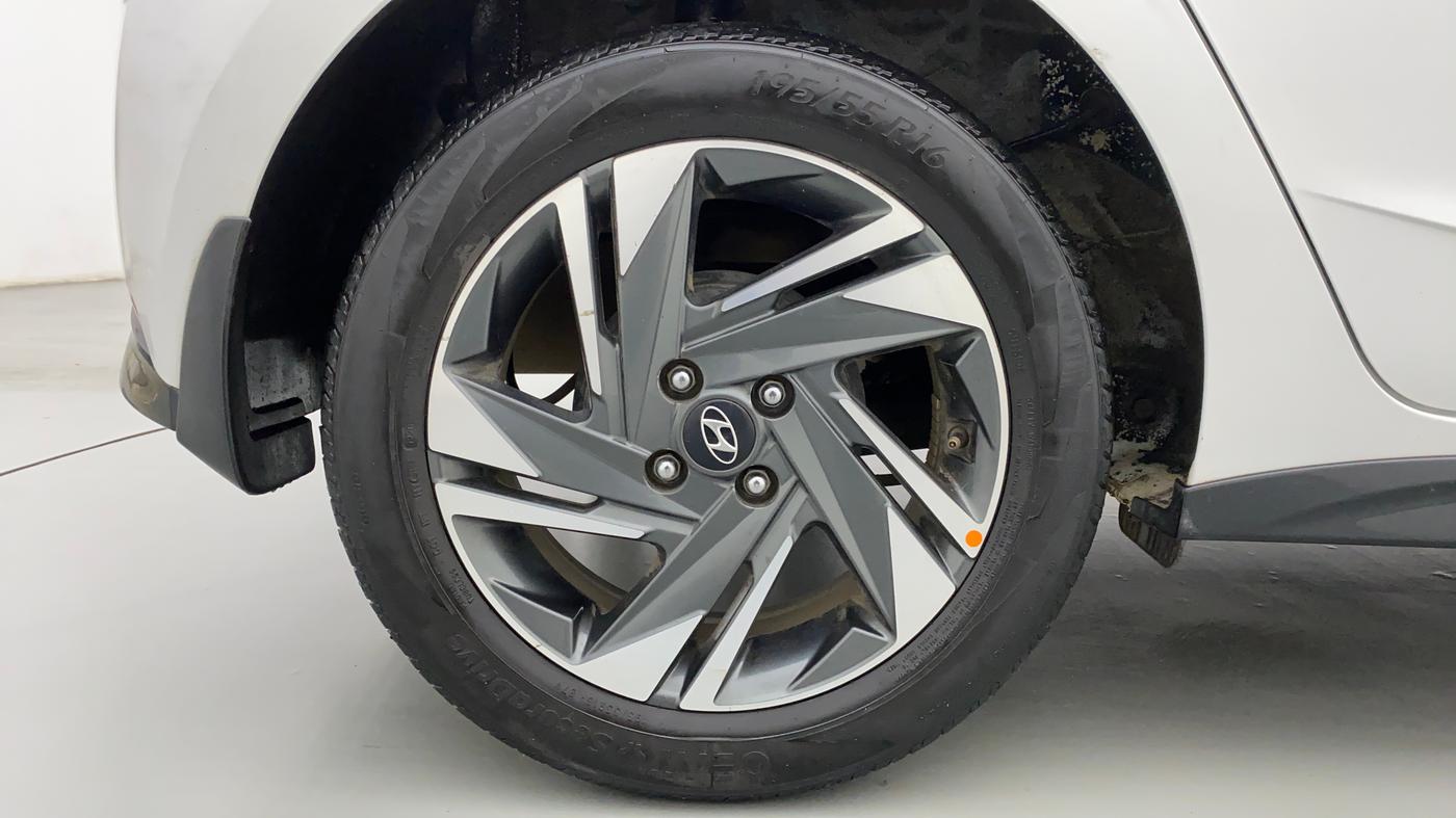2021 Hyundai NEW I20 ASTA (O) 1.5 CRDI MT, Diesel, Manual, 27,412 km, Right Rear Wheel