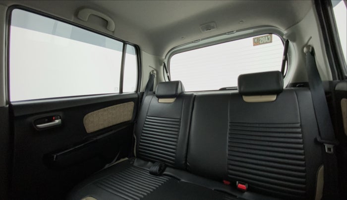 2017 Maruti Wagon R 1.0 VXI (O) AMT, Petrol, Automatic, 23,249 km, Right Side Rear Door Cabin