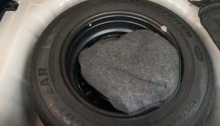 2022 KIA SONET HTX 1.0 IMT, Petrol, Manual, 36,717 km, Spare Tyre