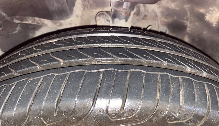 2015 Honda Jazz 1.2L I-VTEC SV, Petrol, Manual, 70,962 km, Left Front Tyre Tread