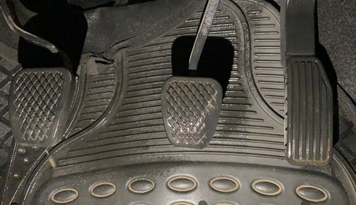 2015 Honda Jazz 1.2L I-VTEC SV, Petrol, Manual, 70,962 km, Pedals