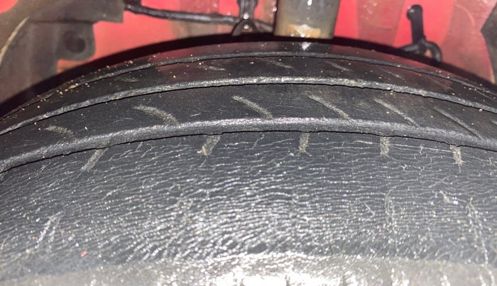 2015 Tata Zest XT PETROL, Petrol, Manual, 49,926 km, Left Front Tyre Tread