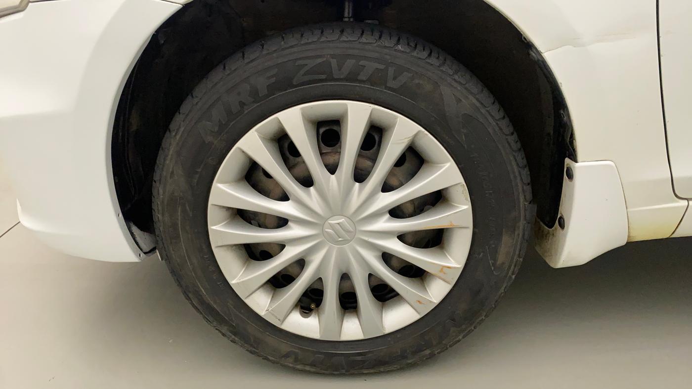 2014 Maruti Ciaz VDI, Diesel, Manual, 60,880 km, Left Front Wheel