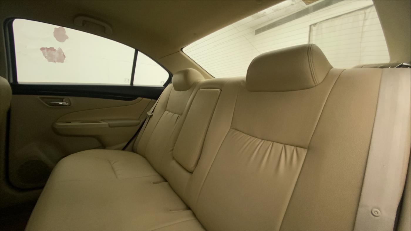 2014 Maruti Ciaz VDI, Diesel, Manual, 60,880 km, Right Side Rear Door Cabin