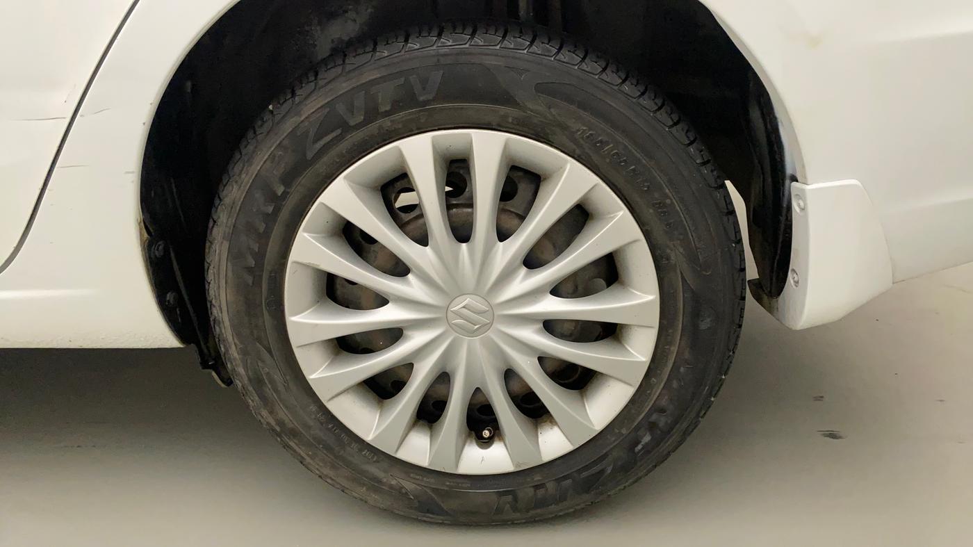 2014 Maruti Ciaz VDI, Diesel, Manual, 60,880 km, Left Rear Wheel