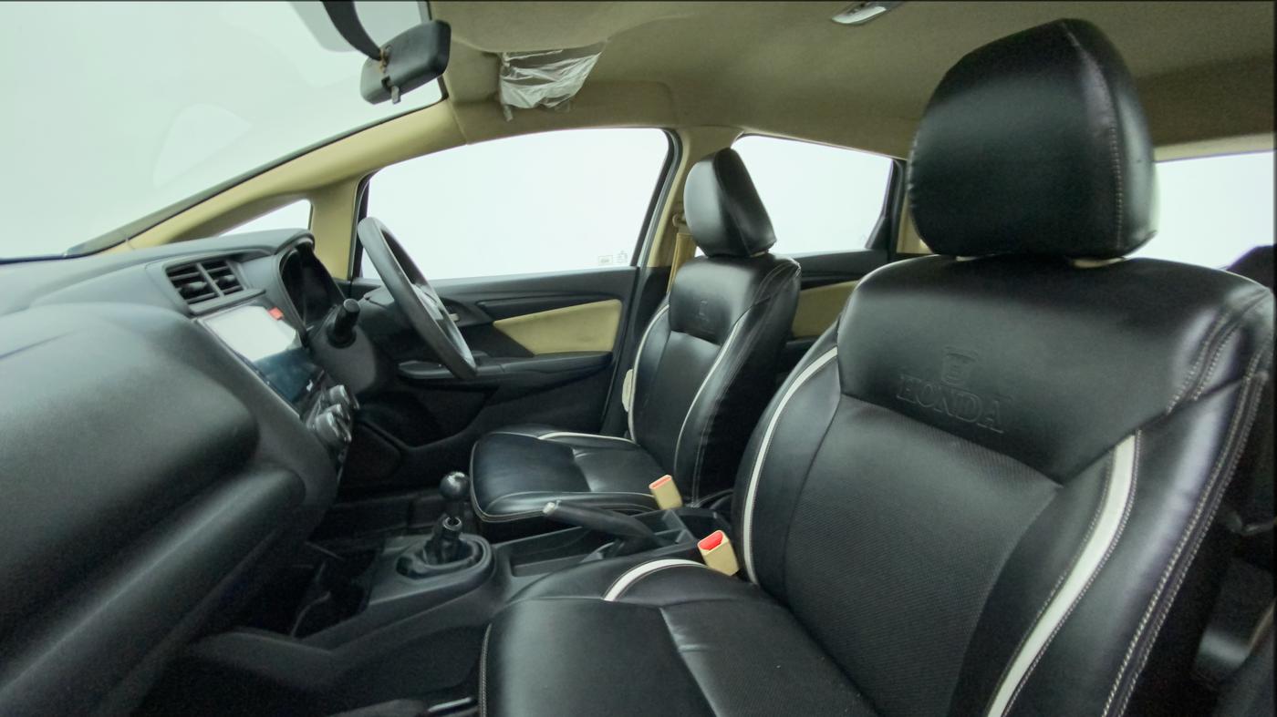 2016 Honda Jazz 1.2L I-VTEC E, Petrol, Manual, 1,09,934 km, Right Side Front Door Cabin