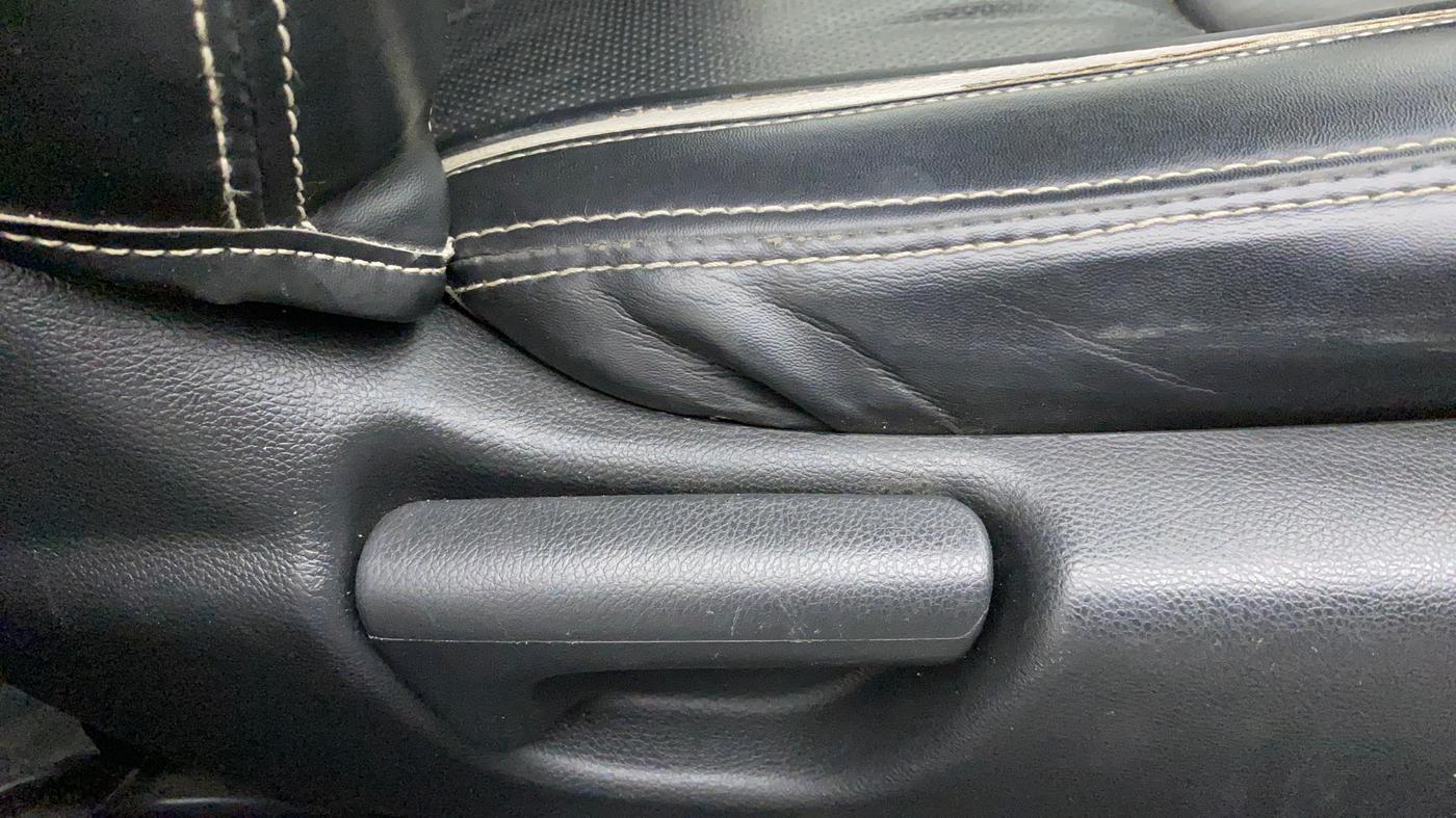 2016 Honda Jazz 1.2L I-VTEC E, Petrol, Manual, 1,09,934 km, Driver Side Adjustment Panel