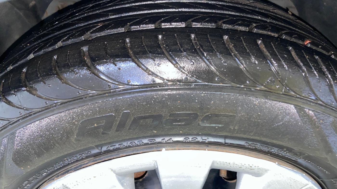 2017 Ford Figo Aspire TREND 1.2 PETROL, Petrol, Manual, 47,949 km, Left Front Tyre Tread
