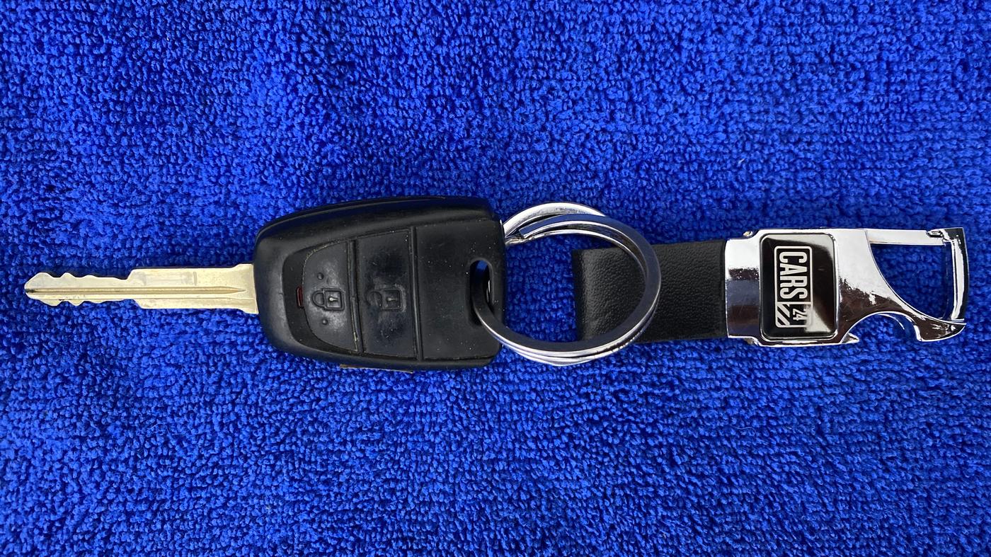 2018 Hyundai Grand i10 SPORTZ 1.2 KAPPA VTVT, Petrol, Manual, 23,877 km, Key Close Up
