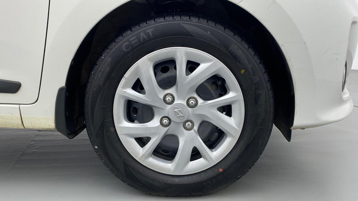 2018 Hyundai Grand i10 SPORTZ 1.2 KAPPA VTVT, Petrol, Manual, 23,877 km, Right Front Wheel
