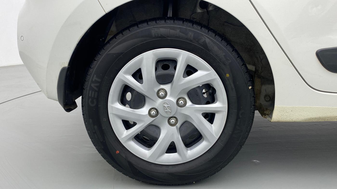 2018 Hyundai Grand i10 SPORTZ 1.2 KAPPA VTVT, Petrol, Manual, 23,877 km, Right Rear Wheel