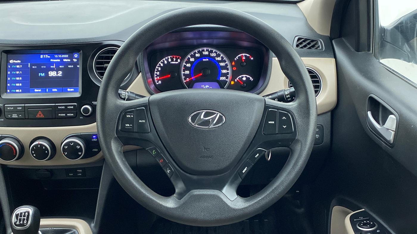 2018 Hyundai Grand i10 SPORTZ 1.2 KAPPA VTVT, Petrol, Manual, 23,877 km, Steering Wheel Close Up