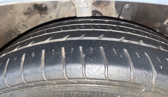 2018 Honda WR-V 1.2L I-VTEC VX MT, Petrol, Manual, 43,123 km, Right Front Tyre Tread