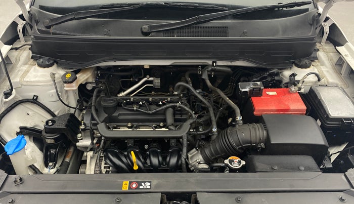 2021 Hyundai VENUE S+ 1.2, Petrol, Manual, 8,602 km, Engine View