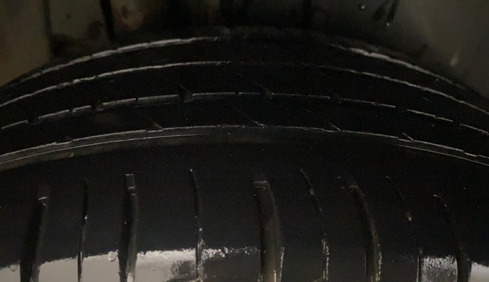 2021 Maruti S Cross ZETA AT 1.5, Petrol, Automatic, 30,141 km, Right Rear Tyre Tread