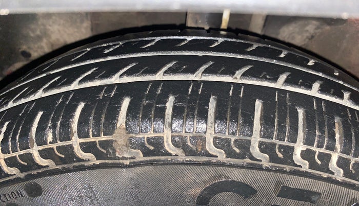 2016 Renault Kwid RXT 0.8, Petrol, Manual, 45,598 km, Left Front Tyre Tread