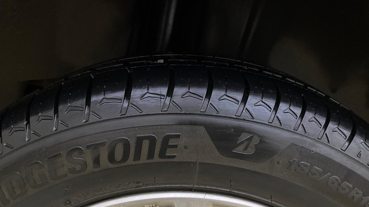 2015 Maruti Ciaz ZXI, Petrol, Manual, 81,227 km, Right Rear Tyre Tread