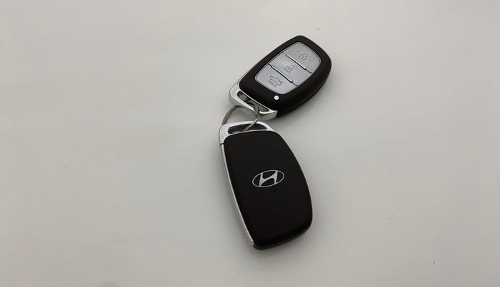 2024 Hyundai EXTER SX(O) 1.2 AMT, Petrol, Automatic, 29,524 km, Key Close Up