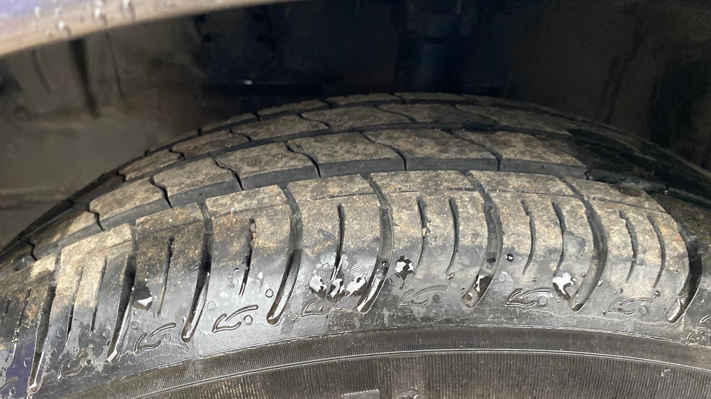 2021 Hyundai NEW I20 MAGNA 1.2 MT, Petrol, Manual, 83,316 km, Left Front Tyre Tread