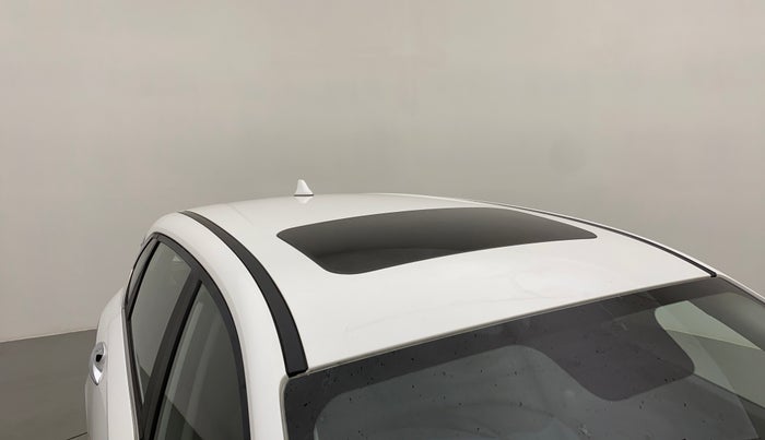 2022 Hyundai NEW I20 ASTA (O) 1.2 MT, Petrol, Manual, 3,271 km, Roof