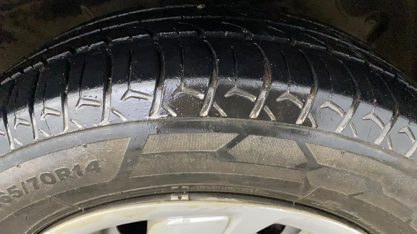 2019 Hyundai NEW SANTRO SPORTZ CNG, CNG, Manual, 85,746 km, Right Front Tyre Tread