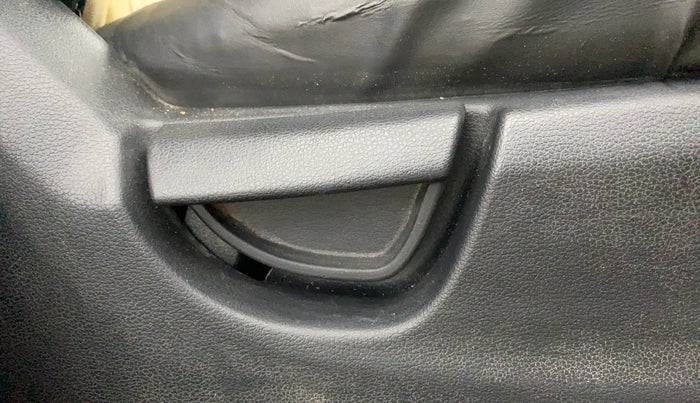 2019 Hyundai NEW SANTRO SPORTZ CNG, CNG, Manual, 85,920 km, Driver Side Adjustment Panel