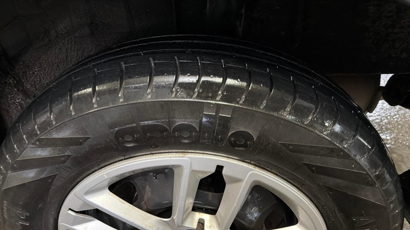 2019 Renault TRIBER RXT, Petrol, Manual, 67,579 km, Left Rear Tyre Tread