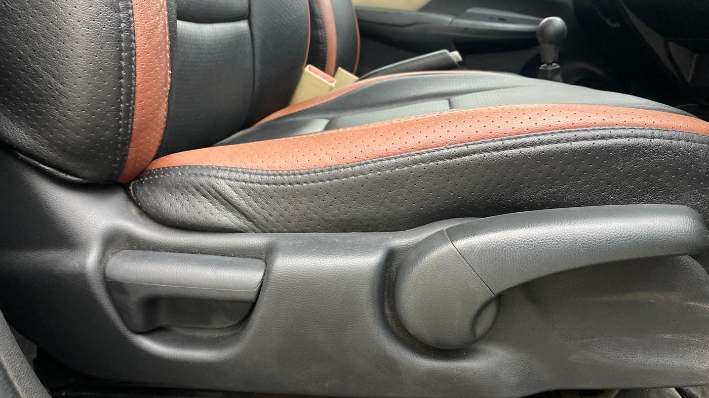 2018 Honda Jazz 1.5L I-DTEC V, Diesel, Manual, 59,090 km, Driver Side Adjustment Panel