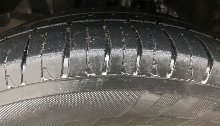 2018 Honda Jazz 1.5L I-DTEC V, Diesel, Manual, 59,090 km, Left Front Tyre Tread