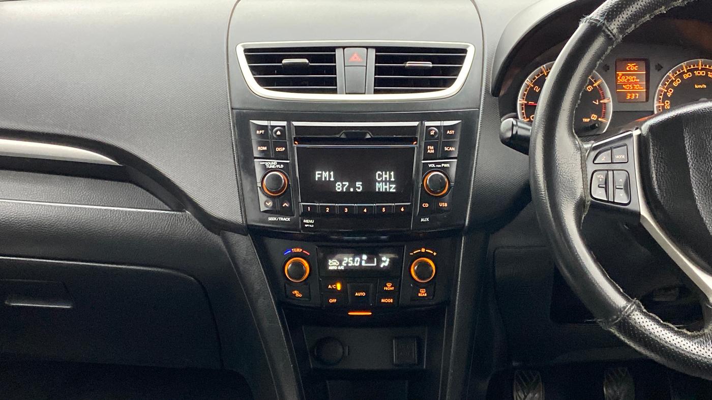 2013 Maruti Swift ZXI, Petrol, Manual, 40,611 km, Air Conditioner