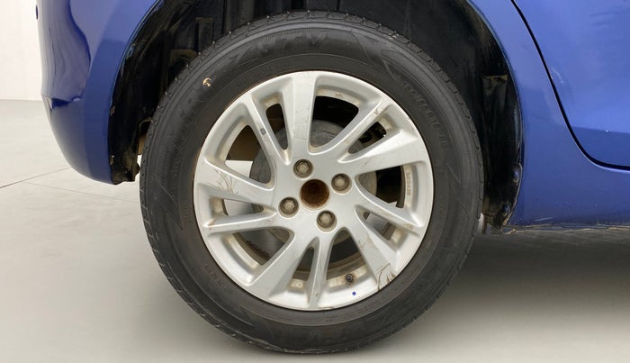 2013 Maruti Swift ZXI, Petrol, Manual, 40,611 km, Right Rear Wheel