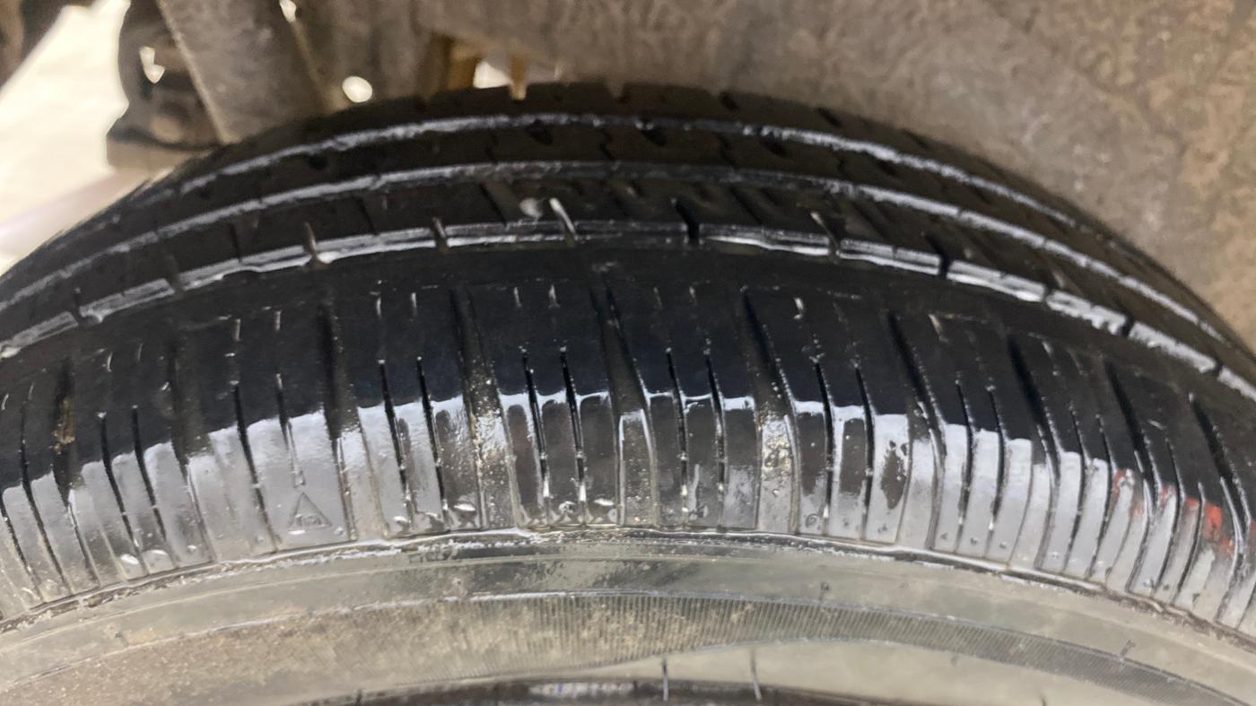 2015 Maruti Wagon R 1.0 VXI, Petrol, Manual, 84,560 km, Right Rear Tyre Tread