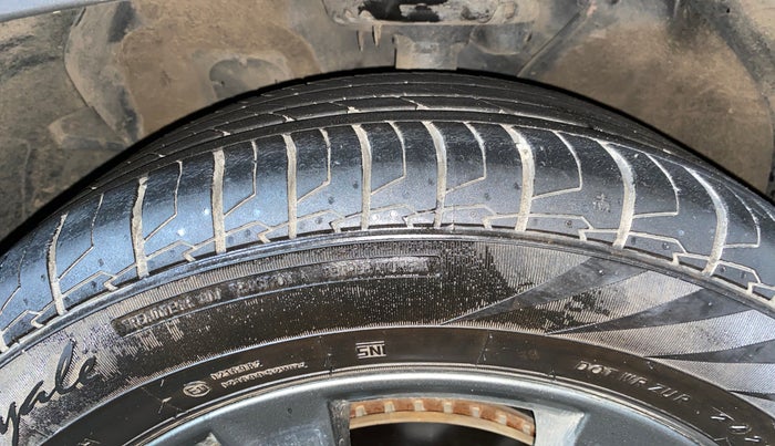 2022 KIA SELTOS HTX PETROL 1.5, Petrol, Manual, 5,981 km, Left Front Tyre Tread