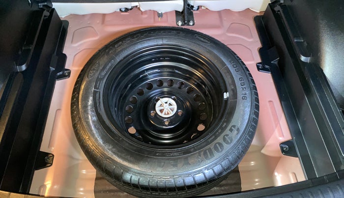 2022 KIA SELTOS HTX PETROL 1.5, Petrol, Manual, 5,981 km, Spare Tyre