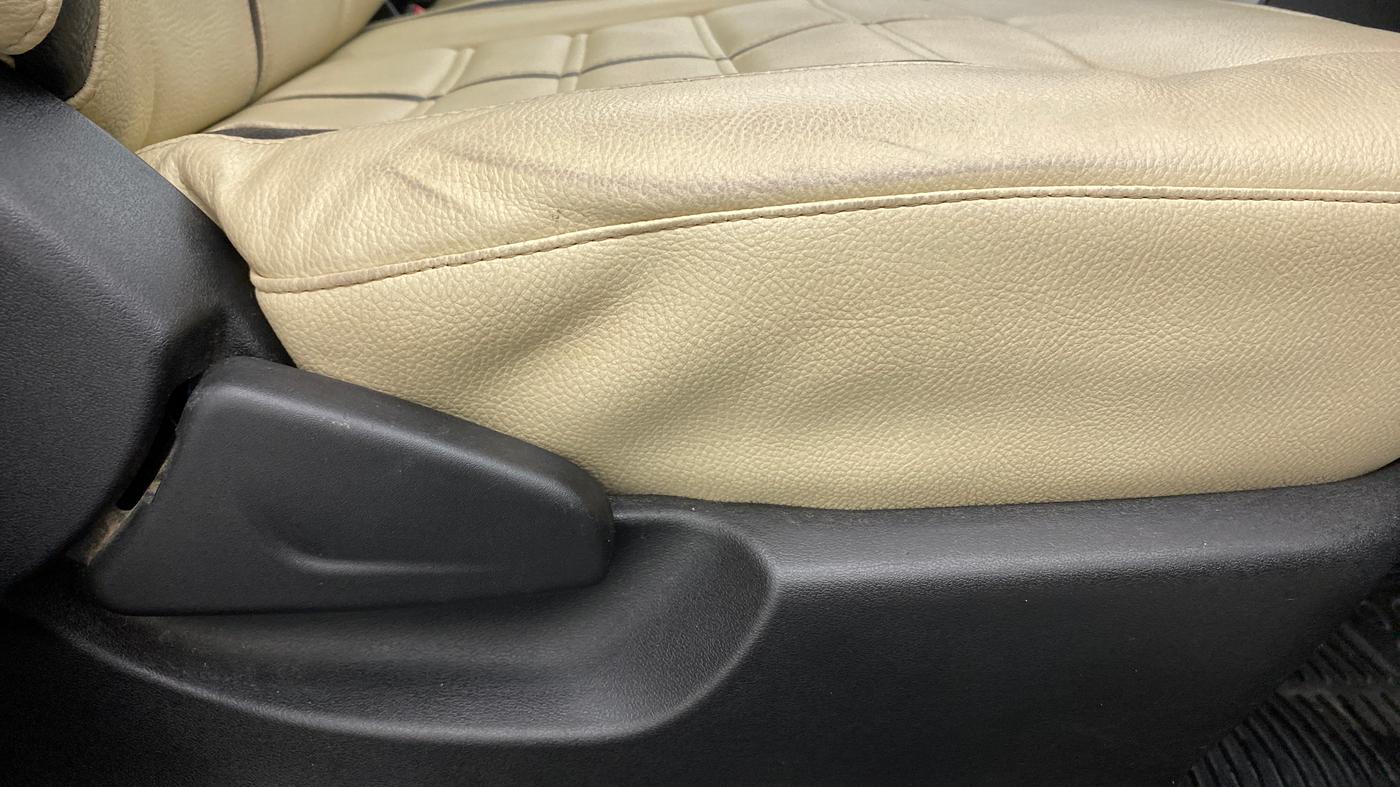 2021 Datsun Redi Go T(O) 1.0, Petrol, Manual, 28,528 km, Driver Side Adjustment Panel