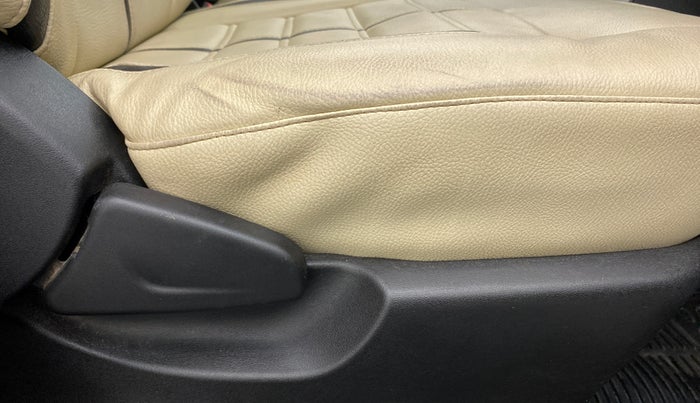 2021 Datsun Redi Go T(O) 1.0, Petrol, Manual, 28,528 km, Driver Side Adjustment Panel